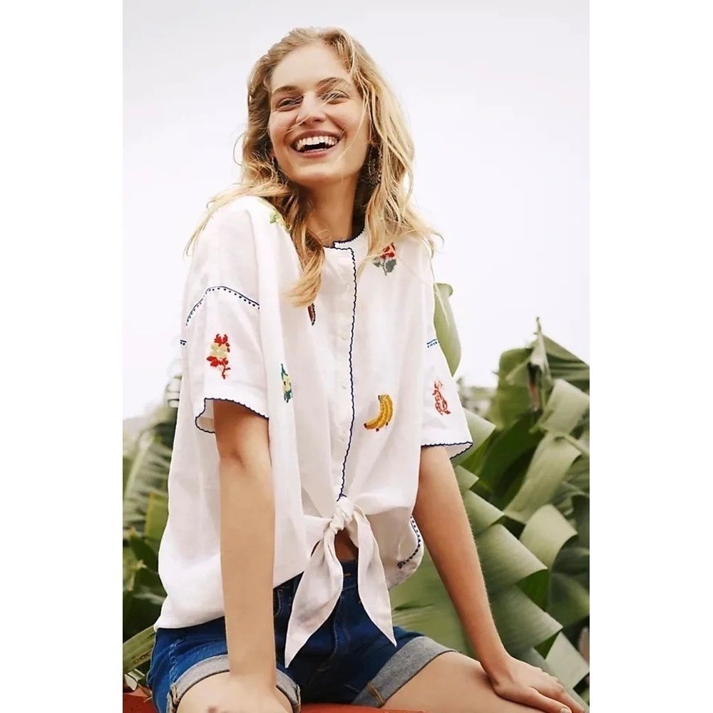 NWT!! Anthropologie INTROPIA Linen Fruit Embroidered Top Tie Waist White Large‎